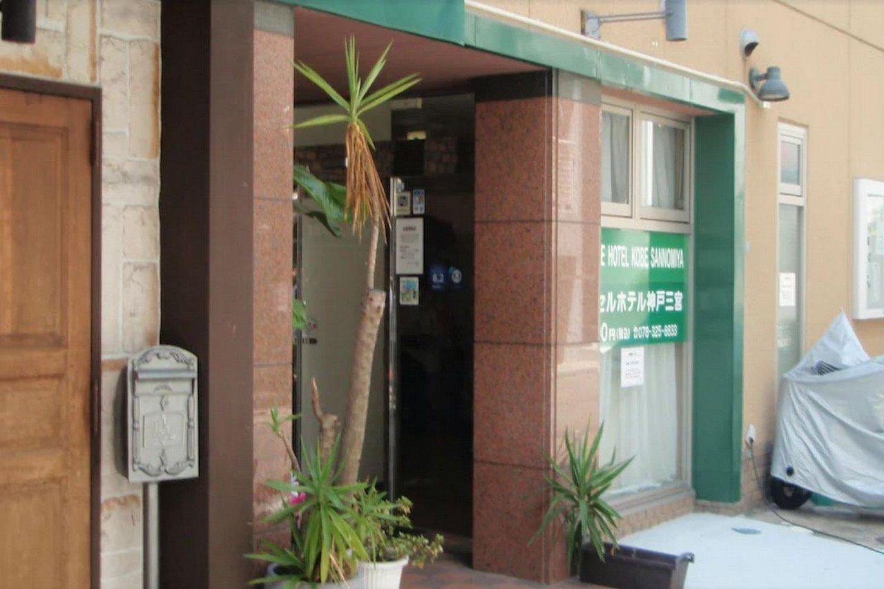 Capsule Hotel Kobe Sannomiya (Adults Only) Exteriör bild